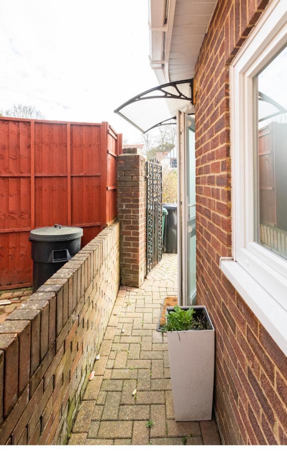 Appartamento Razak House Hove Esterno foto